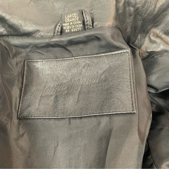 Vintage Leather Jacket - Picture 4 of 5